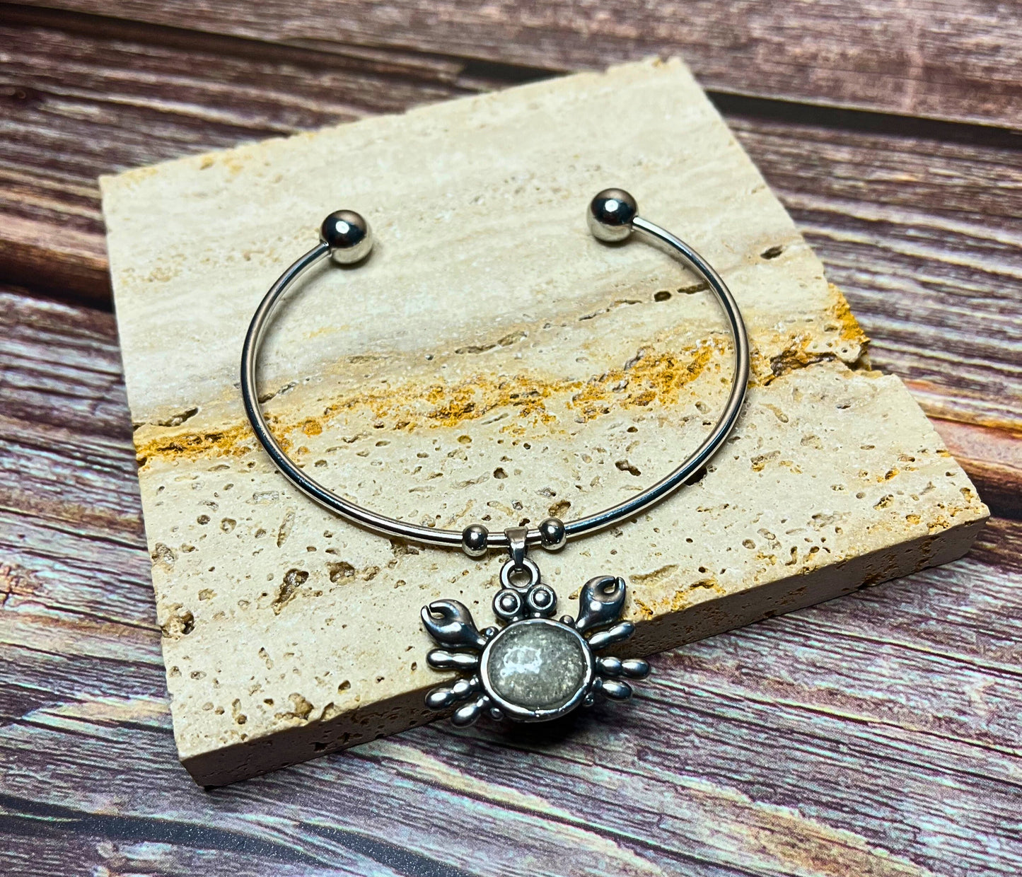 Coastal Crab – Sand Charm Bangle