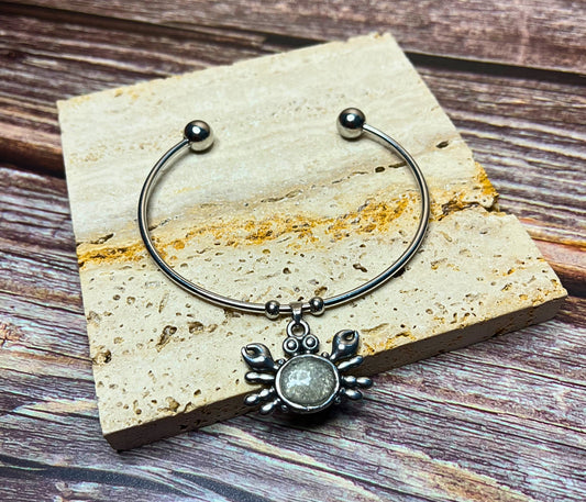 Coastal Crab – Sand Charm Bangle