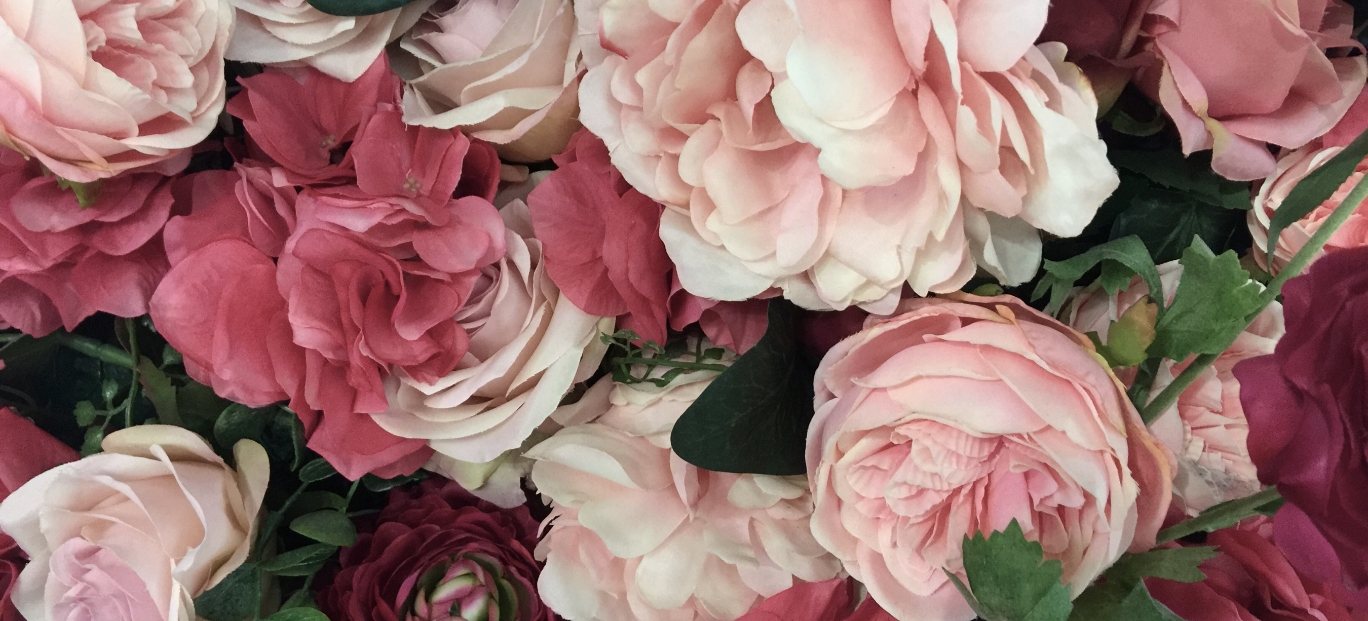 BANNER WITH BEAUTIFUL ROSES AND PEONIES
