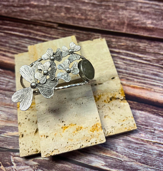 Ocean Bloom Cuff